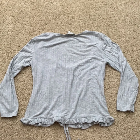 Cupcakes and Cashmere Long Sleeve Top (Size S) - Picture 5 of 7